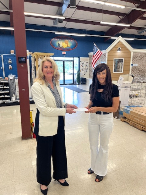 Donation presentation at Unity4Kids